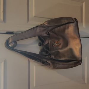 B makowsky leather handbag, Pewter, Large. Lots Of Pockets, very good condition!